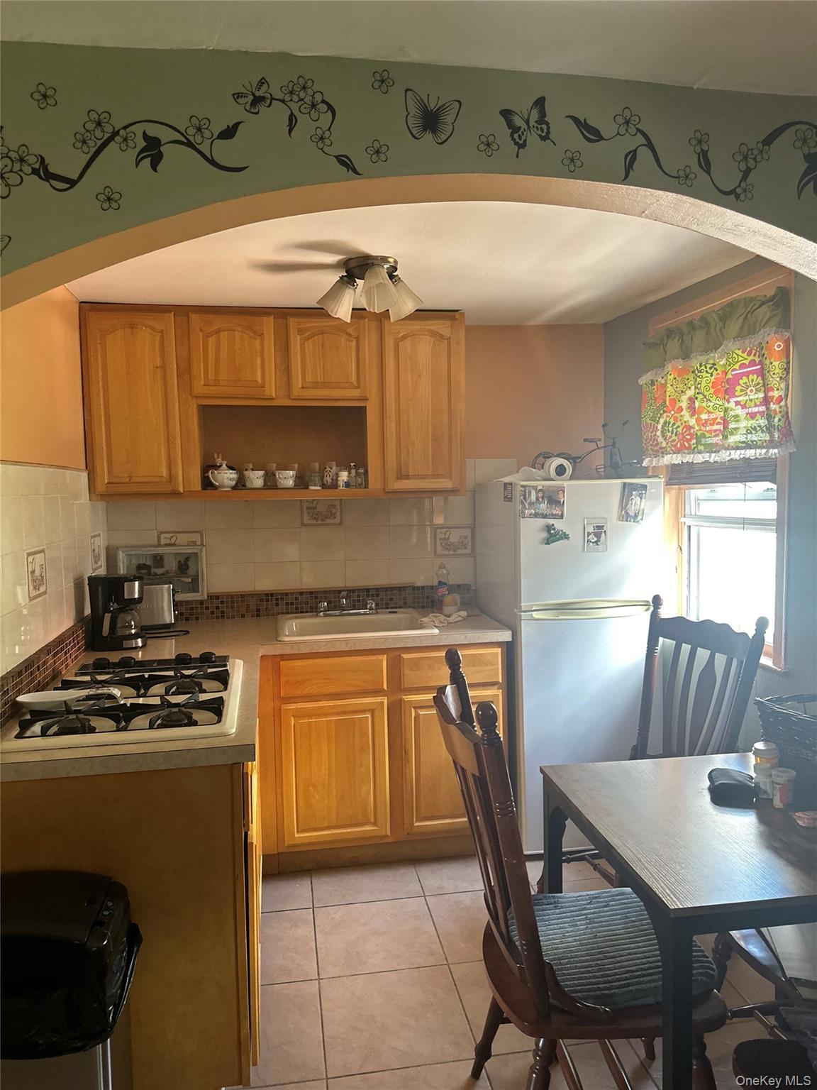 28 Maspeth Avenue, Brooklyn, NY 11211