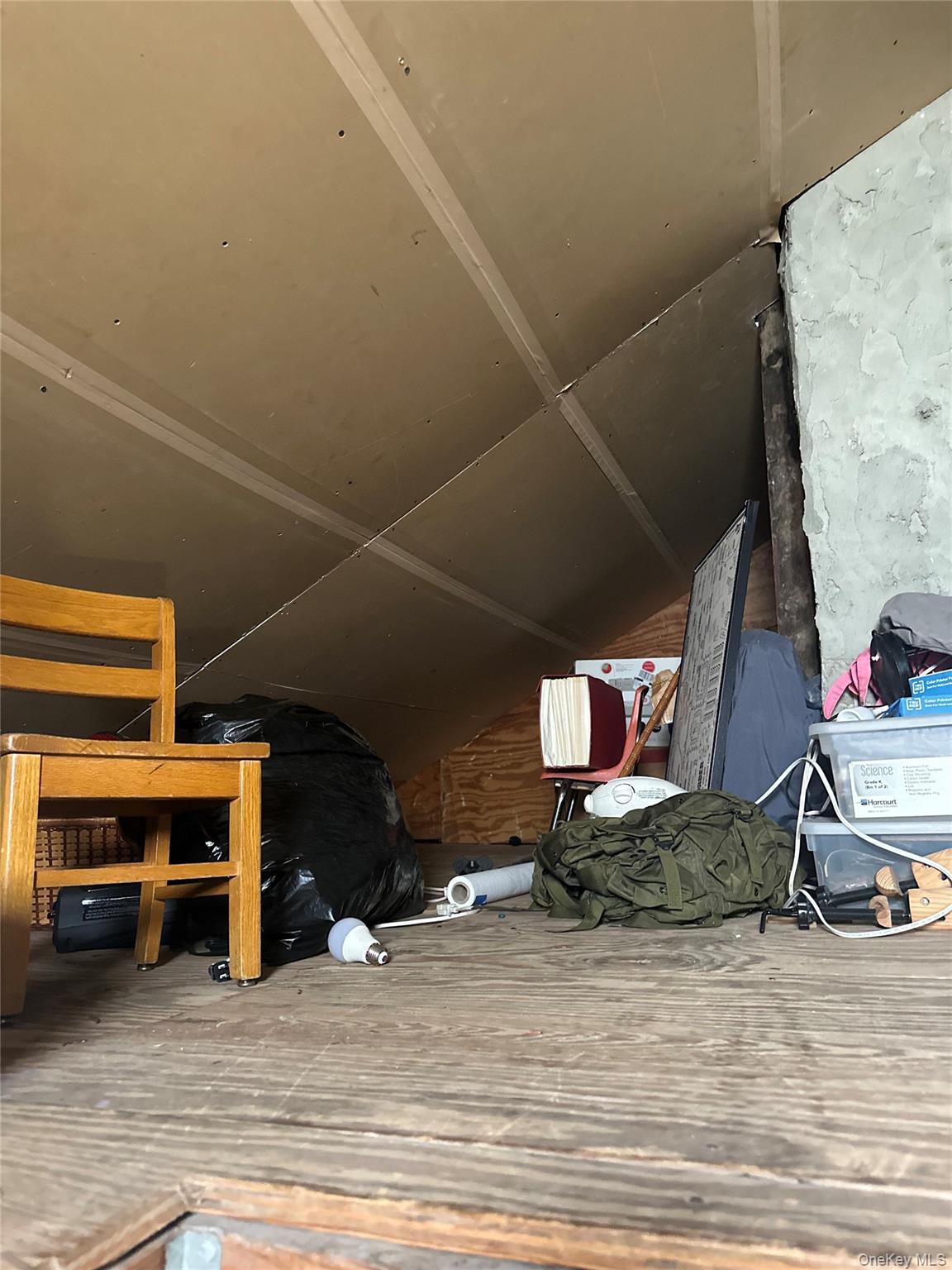 28 Maspeth Avenue, Brooklyn, NY 11211