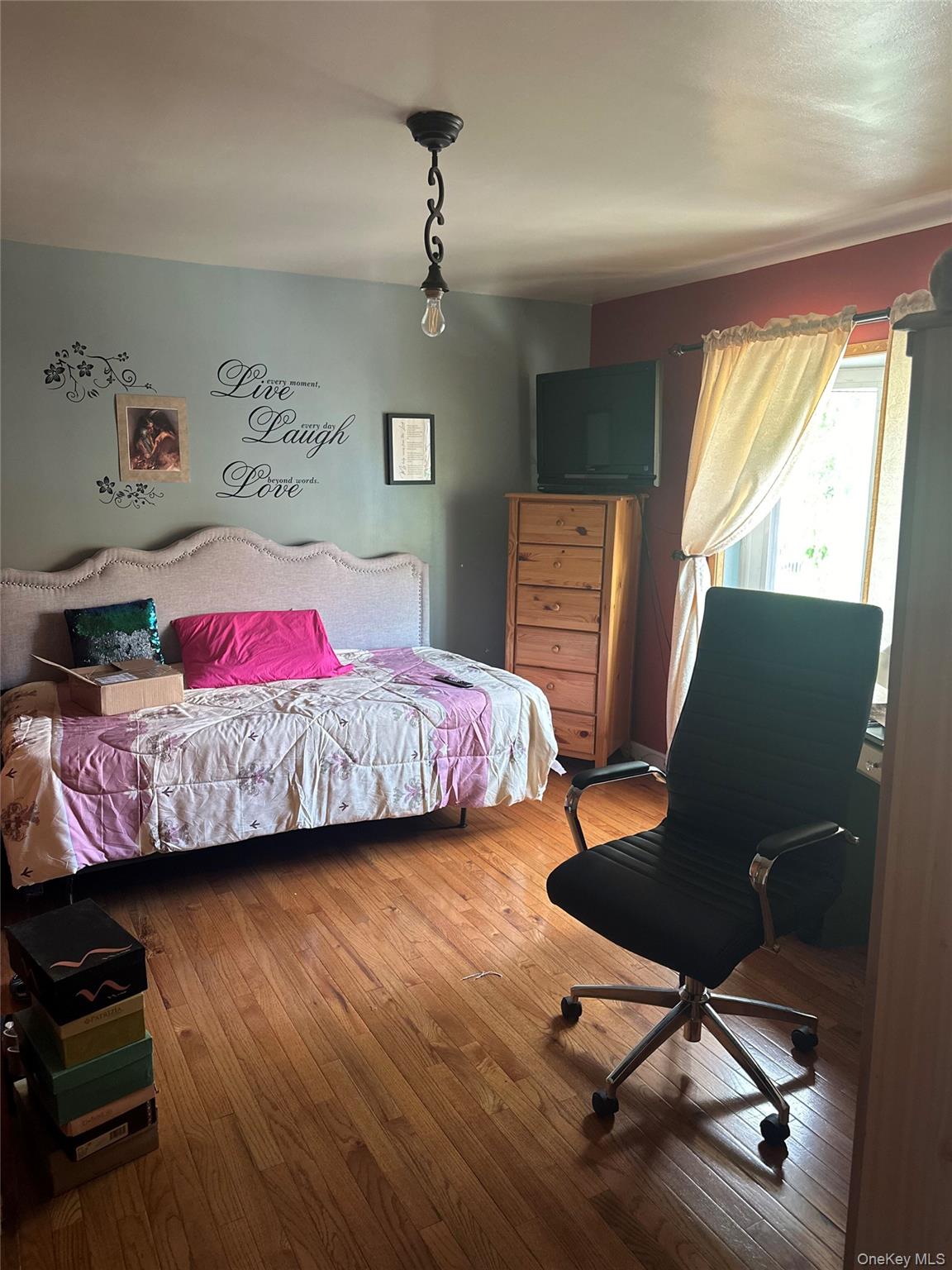 28 Maspeth Avenue, Brooklyn, NY 11211