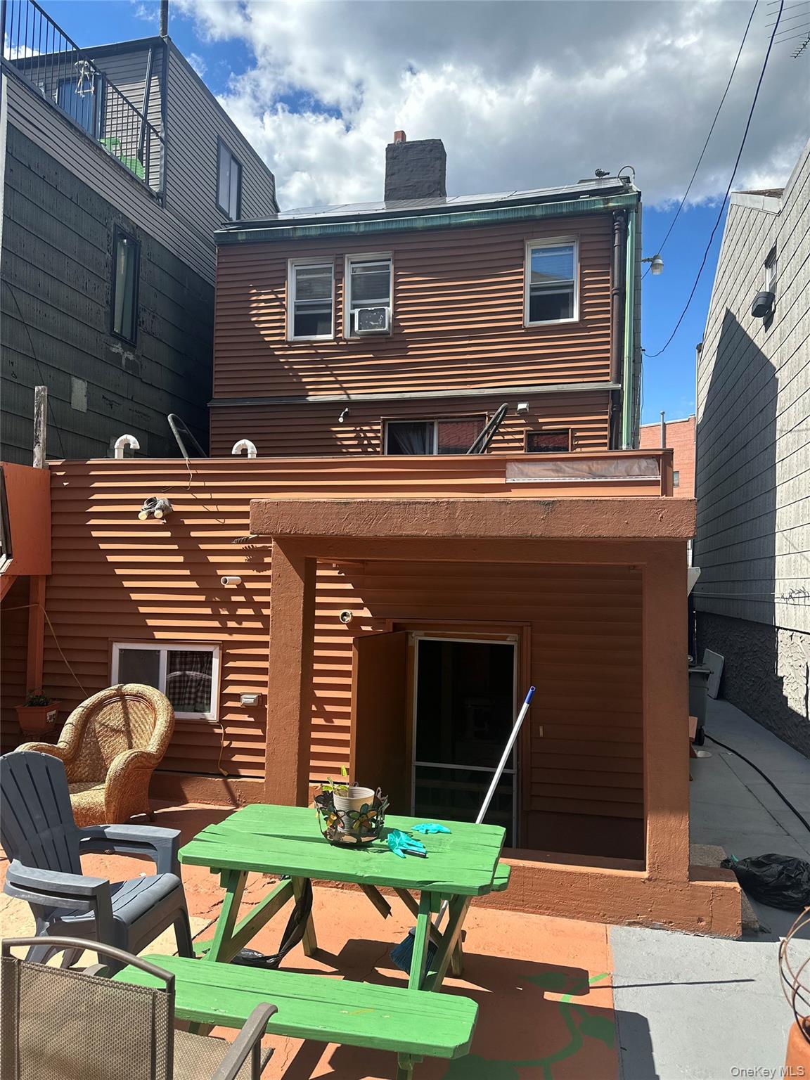 28 Maspeth Avenue, Brooklyn, NY 11211