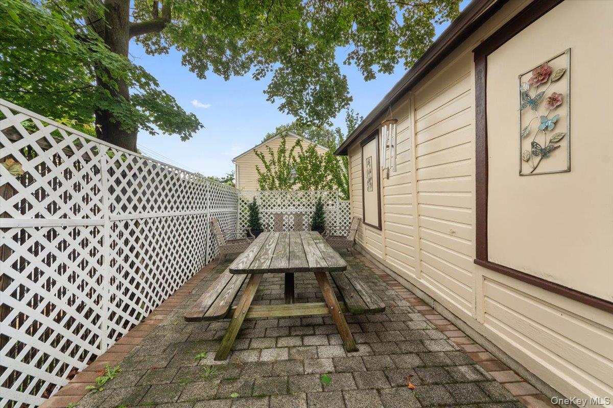 60 Underhill Street, Tuckahoe, NY 10707