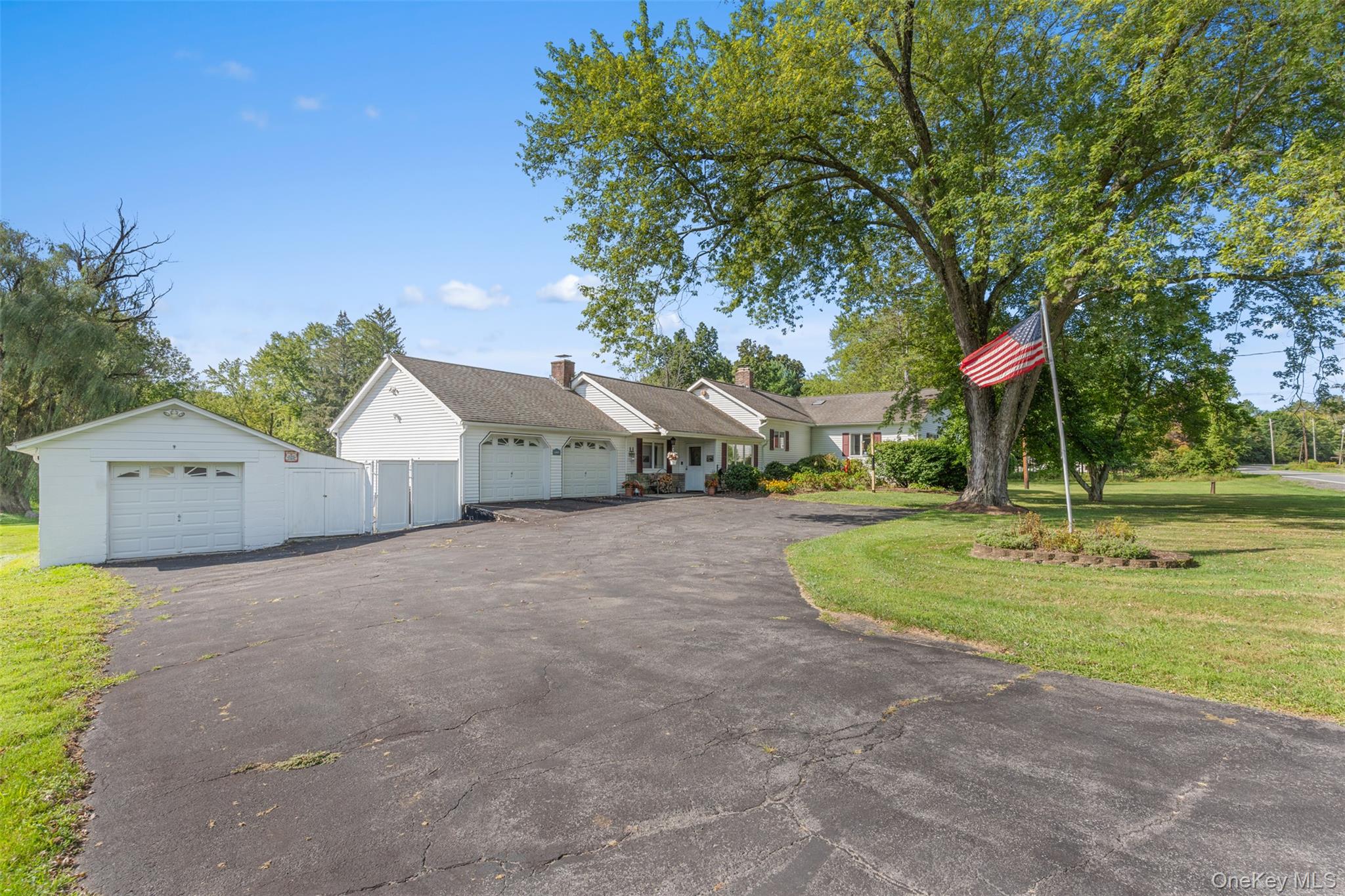 886 Burlingham Road, Pine Bush, NY 12566