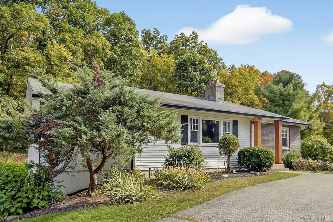 58 Cole Road, Pleasant Valley, NY 12569