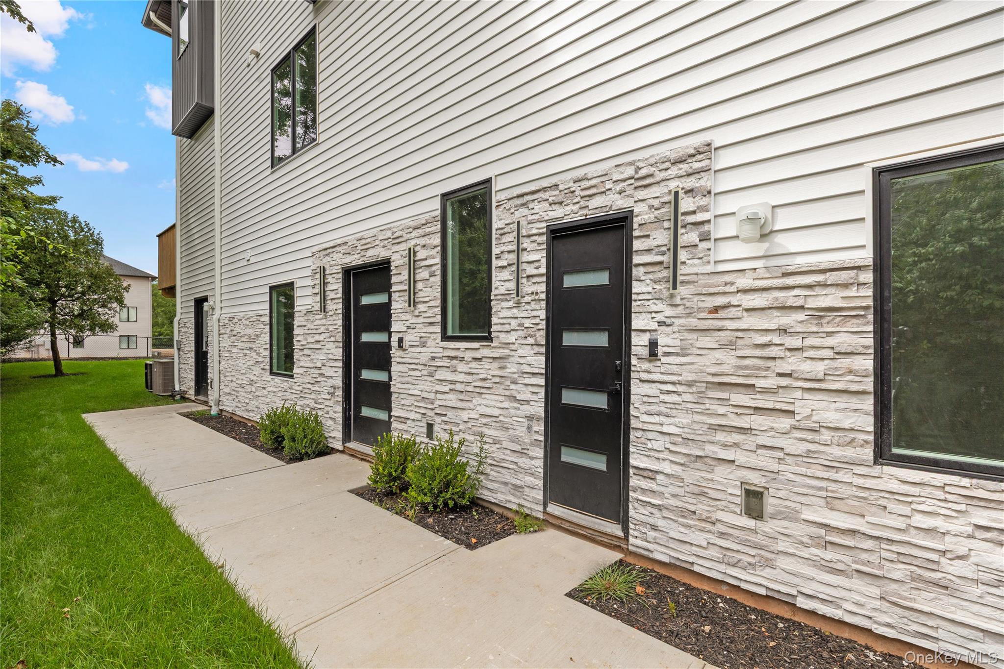 115 S Madison Avenue # 211, Spring Valley, NY 10977