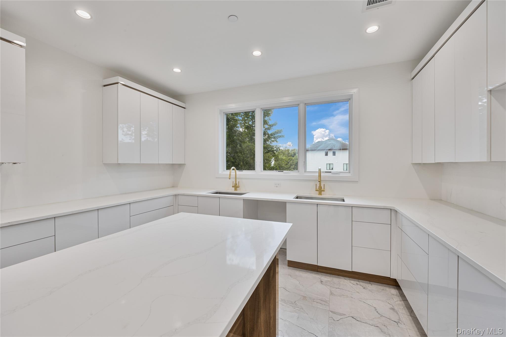 115 S Madison Avenue # 211, Spring Valley, NY 10977