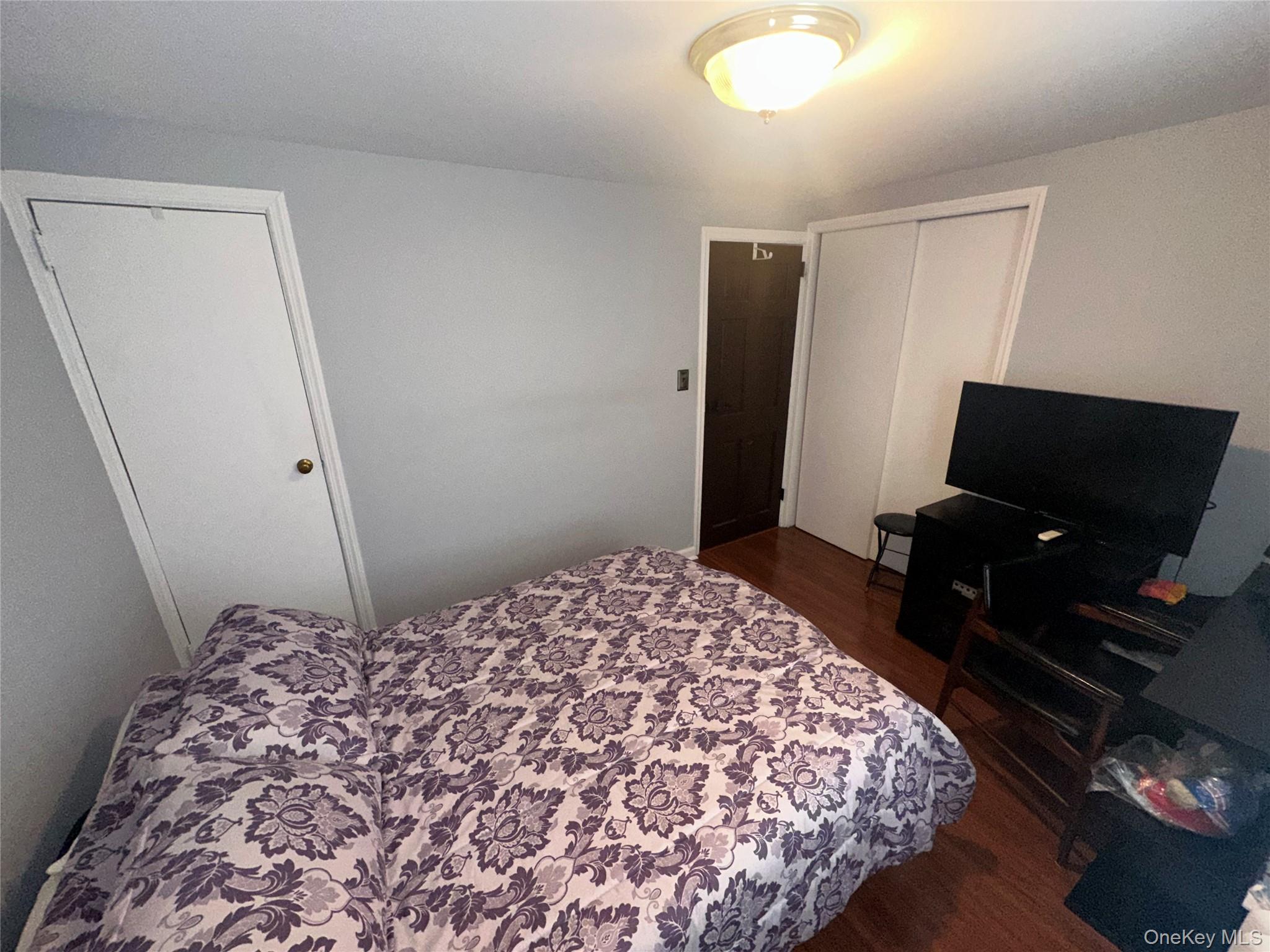 9 Christabel Street, Lynbrook, NY 11563