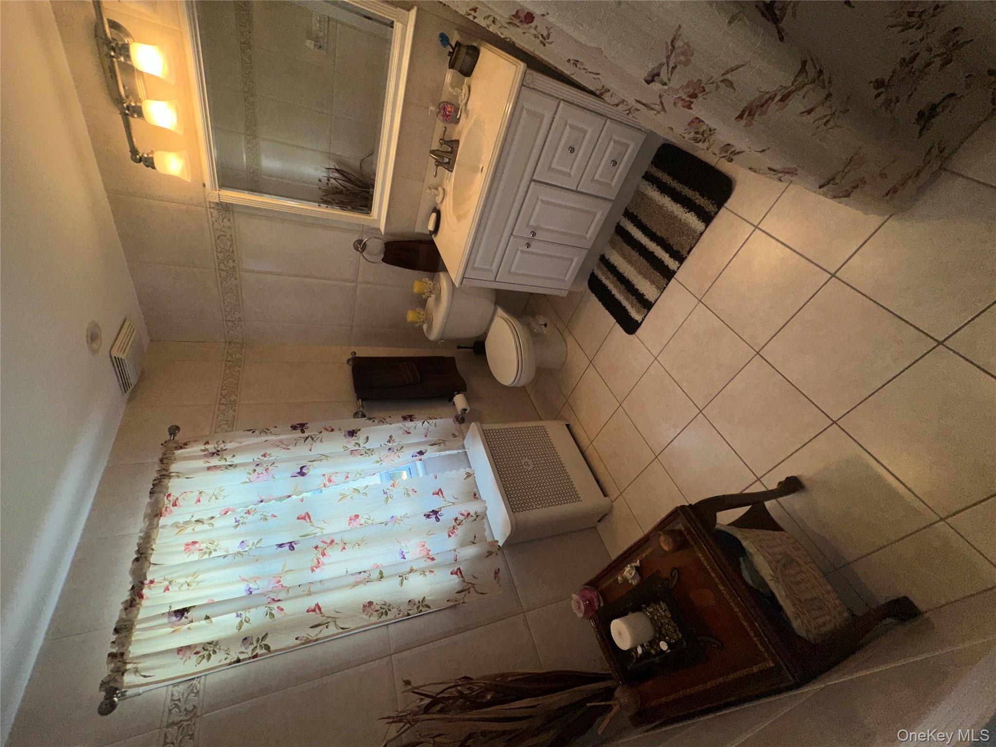 9 Christabel Street, Lynbrook, NY 11563