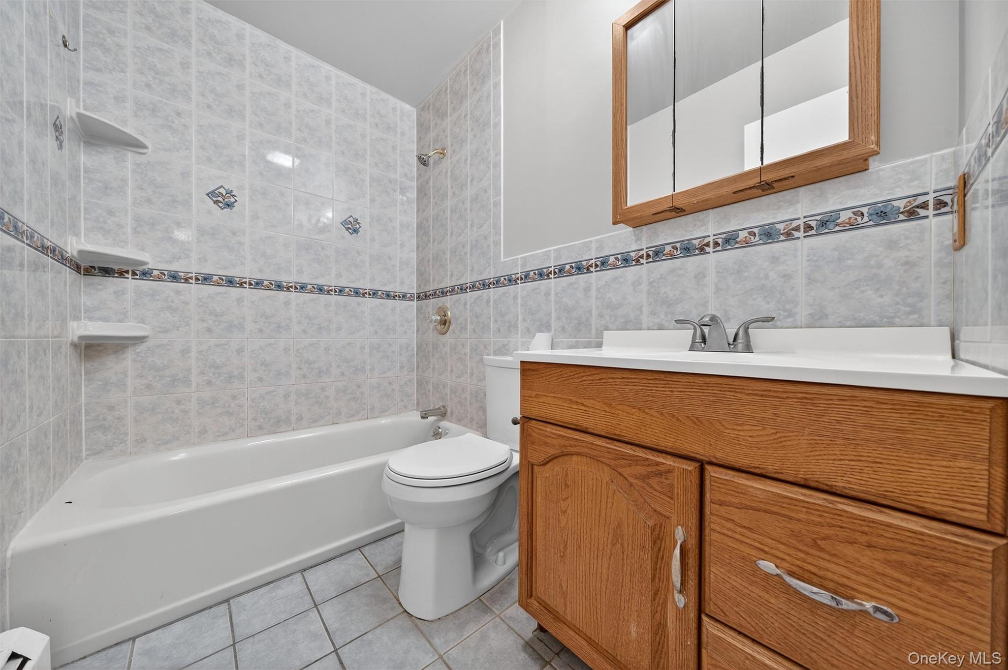 20 St Georges Avenue, Monroe, NY 10950