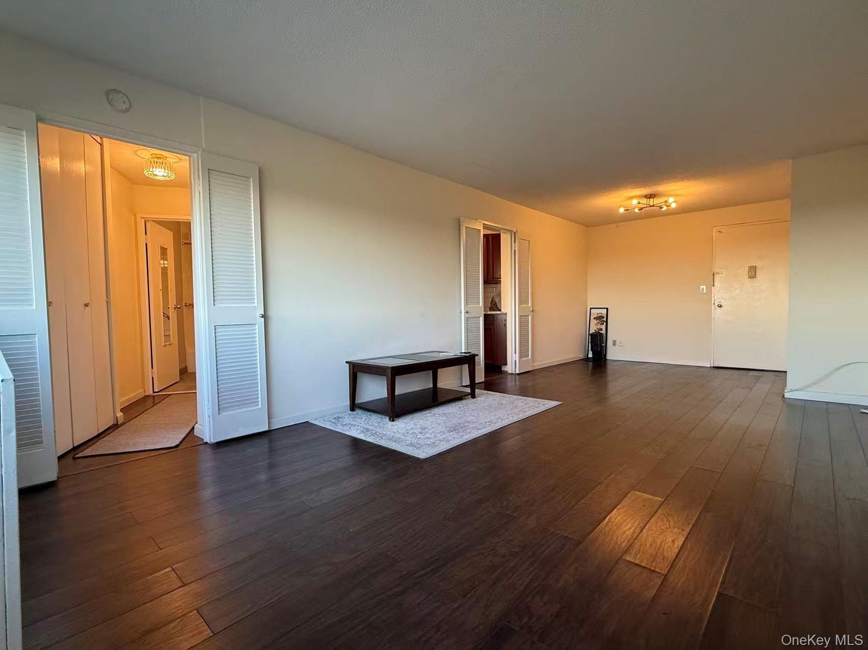 2 Bay Club Drive # 17H, Bayside, NY 11360