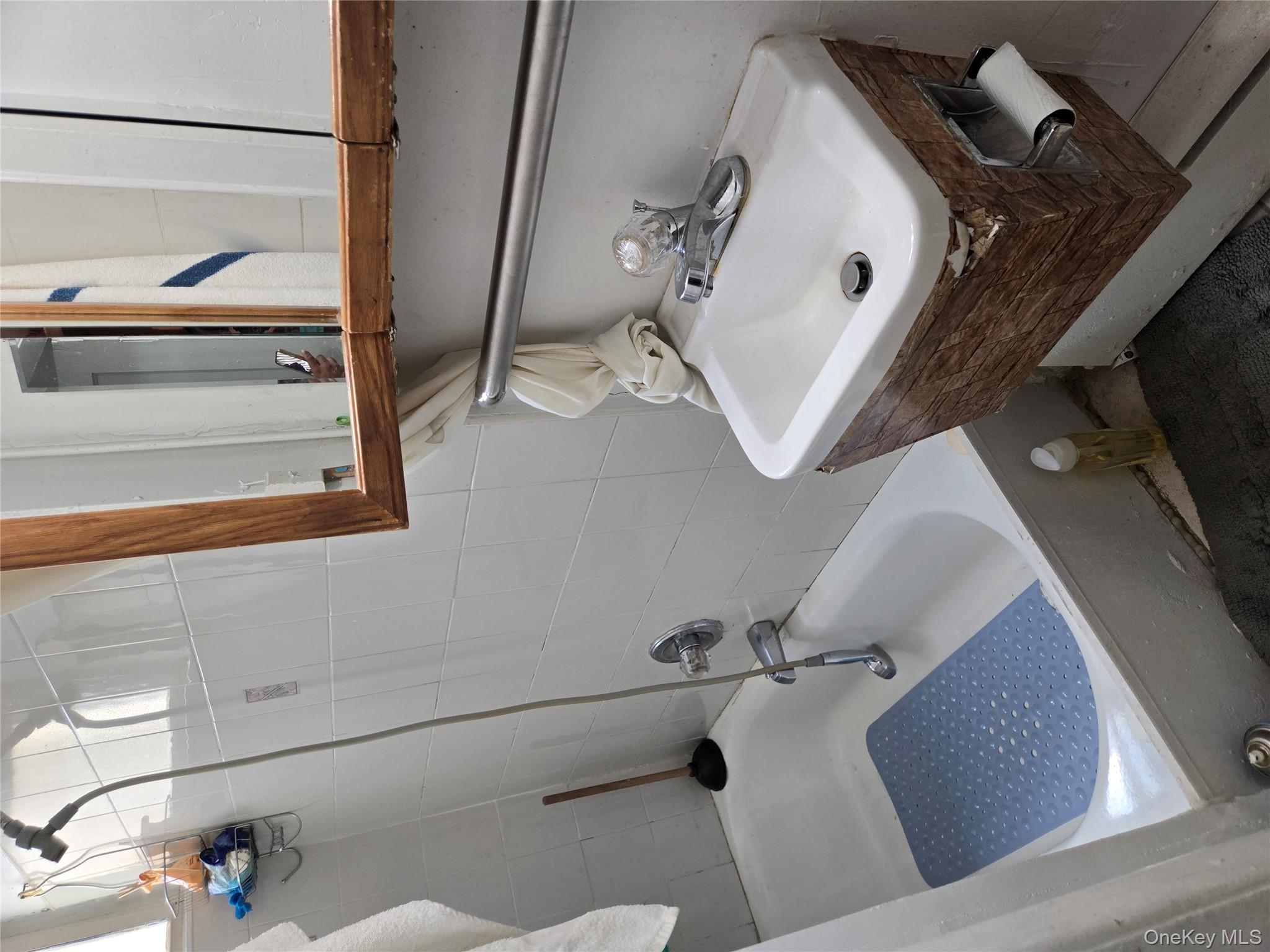 1530 Gates Avenue, Brooklyn, NY 11237