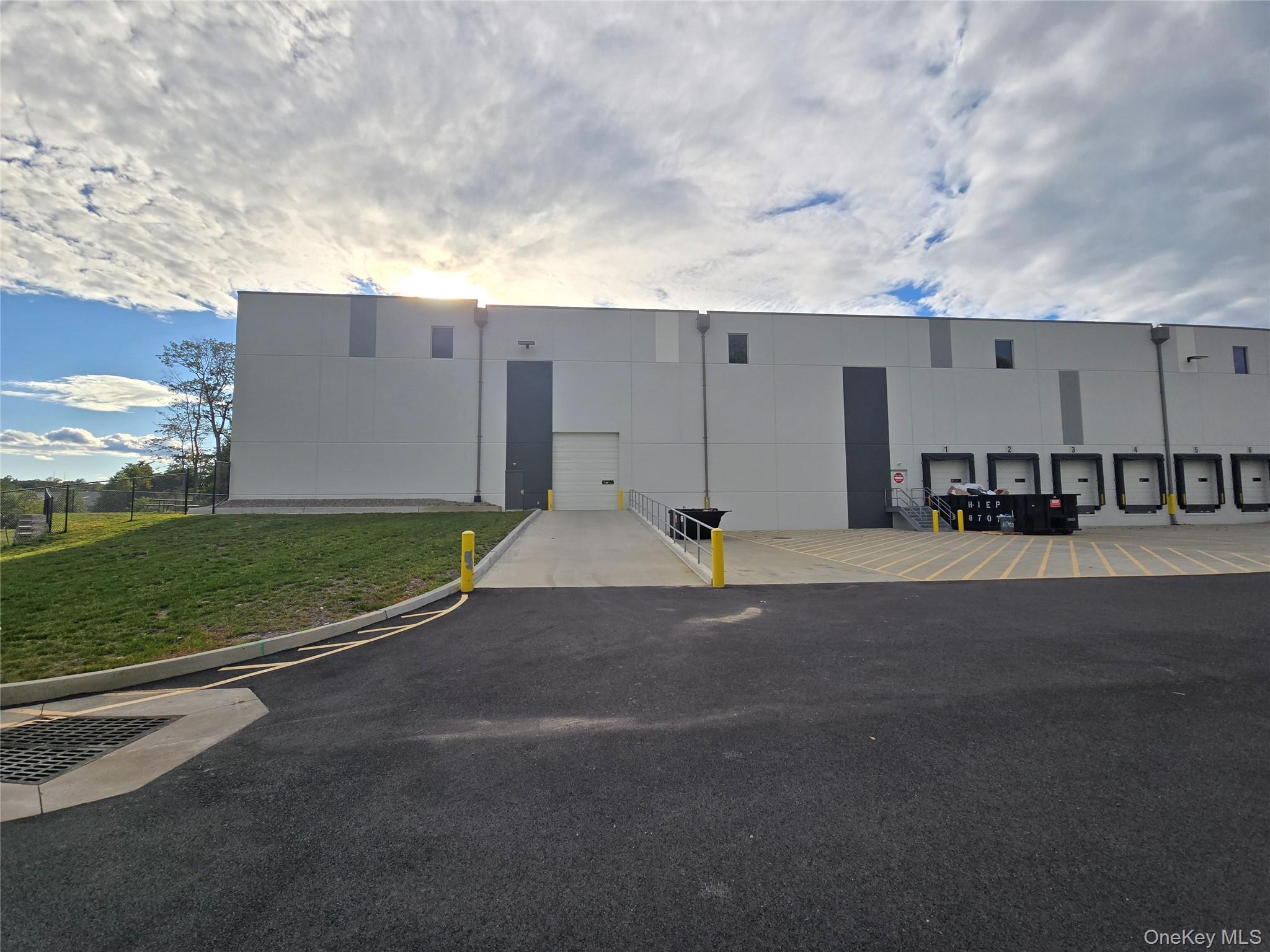 625 Corporate Way, Valley Cottage, NY 10989