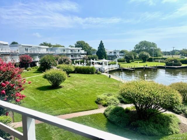 35 Library Avenue # 6K, Westhampton Beach, NY 11978