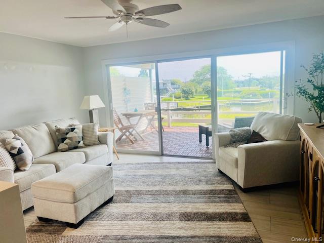 35 Library Avenue # 6J, Westhampton Beach, NY 11978