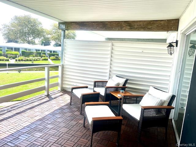 35 Library Avenue # 6J, Westhampton Beach, NY 11978