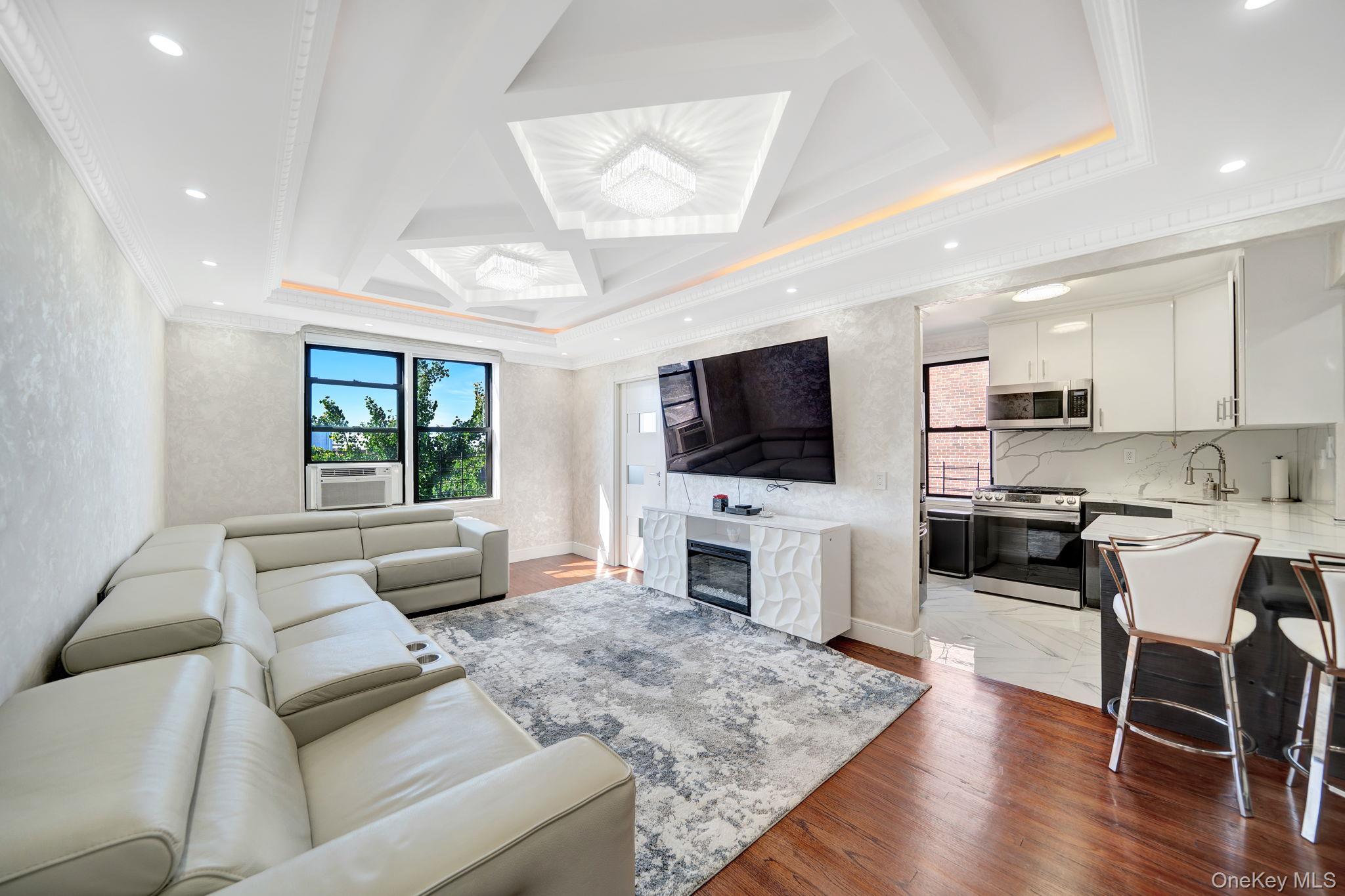 139-21 85th Drive # 5B, Briarwood, NY 11435