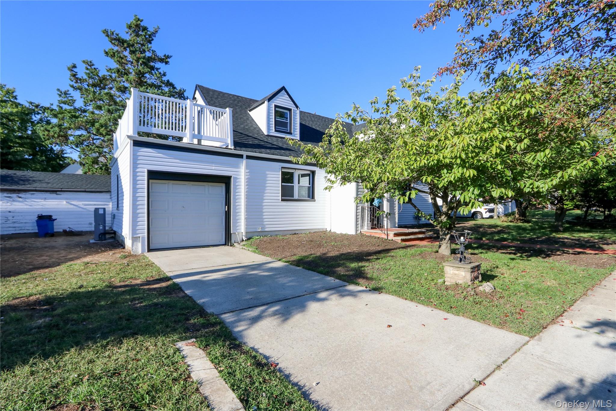 70 Morris Avenue, Malverne, NY 11565