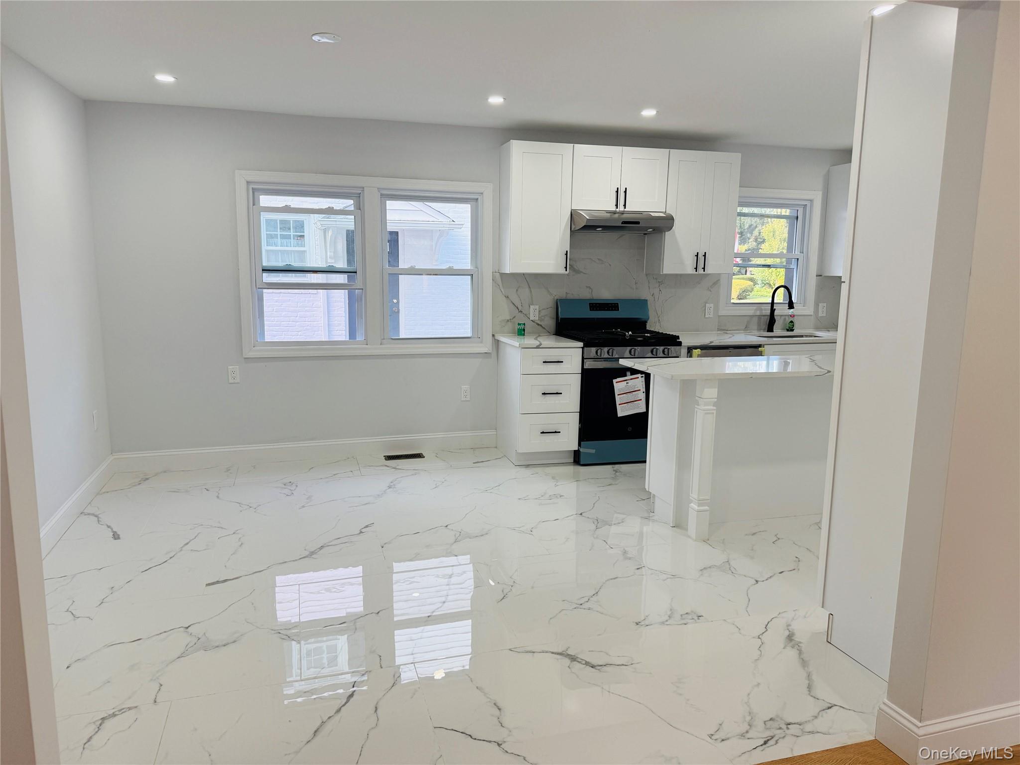 70 Morris Avenue, Malverne, NY 11565