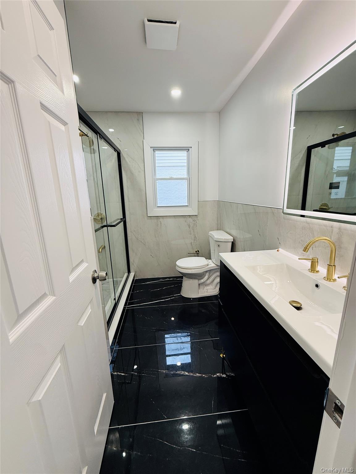 70 Morris Avenue, Malverne, NY 11565