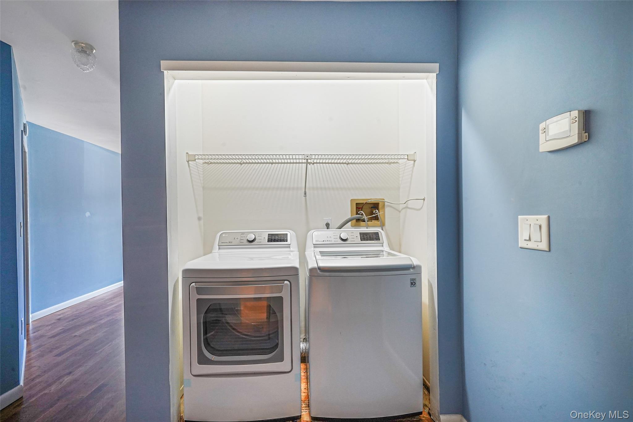 200 Lakebridge Drive N, Kings Park, NY 11754