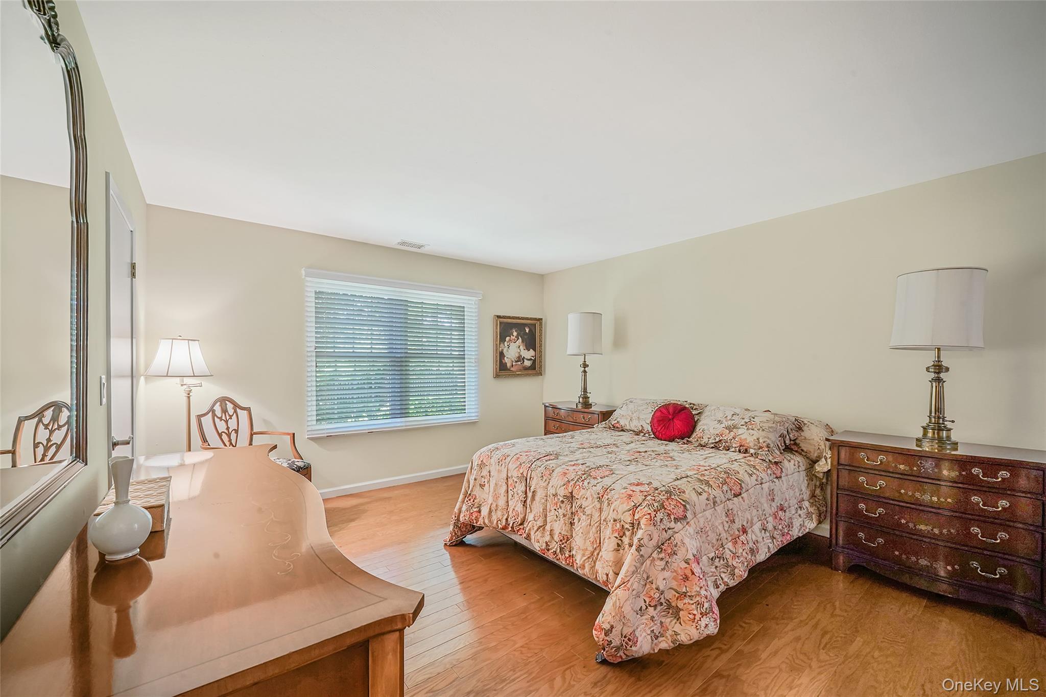 200 Lakebridge Drive N, Kings Park, NY 11754