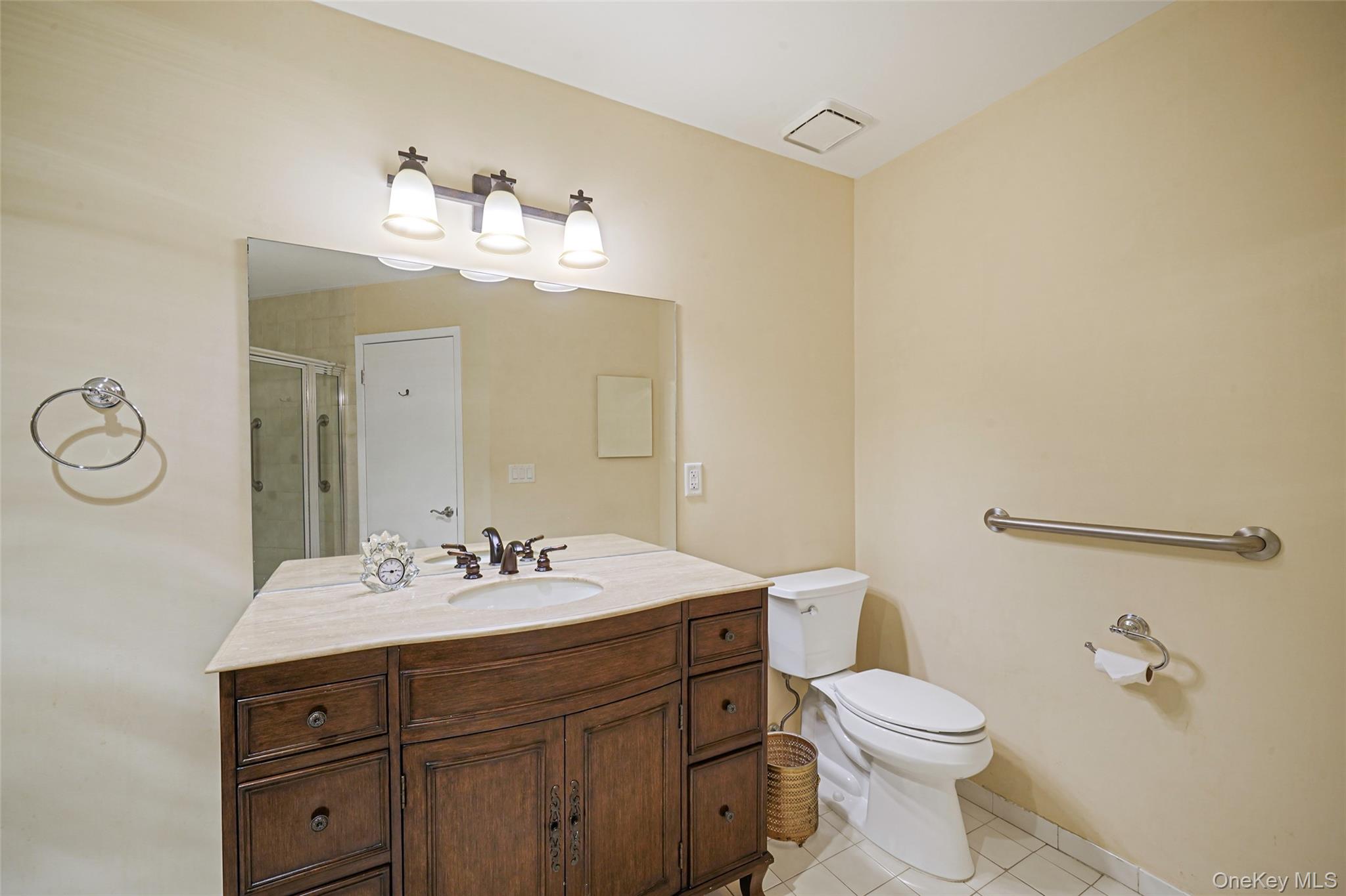 200 Lakebridge Drive N, Kings Park, NY 11754