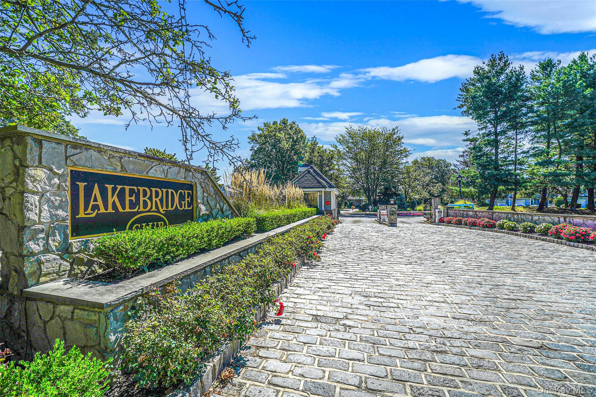 200 Lakebridge Drive N, Kings Park, NY 11754