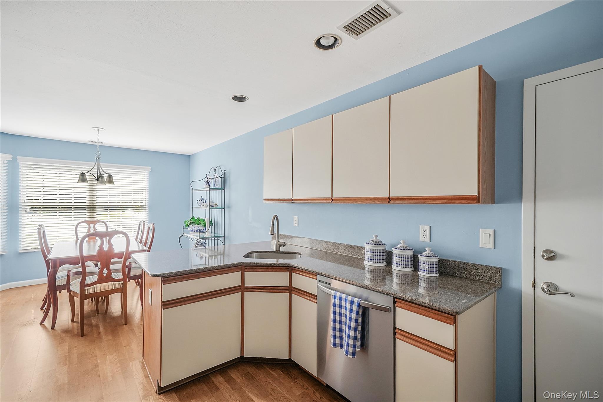 200 Lakebridge Drive N, Kings Park, NY 11754