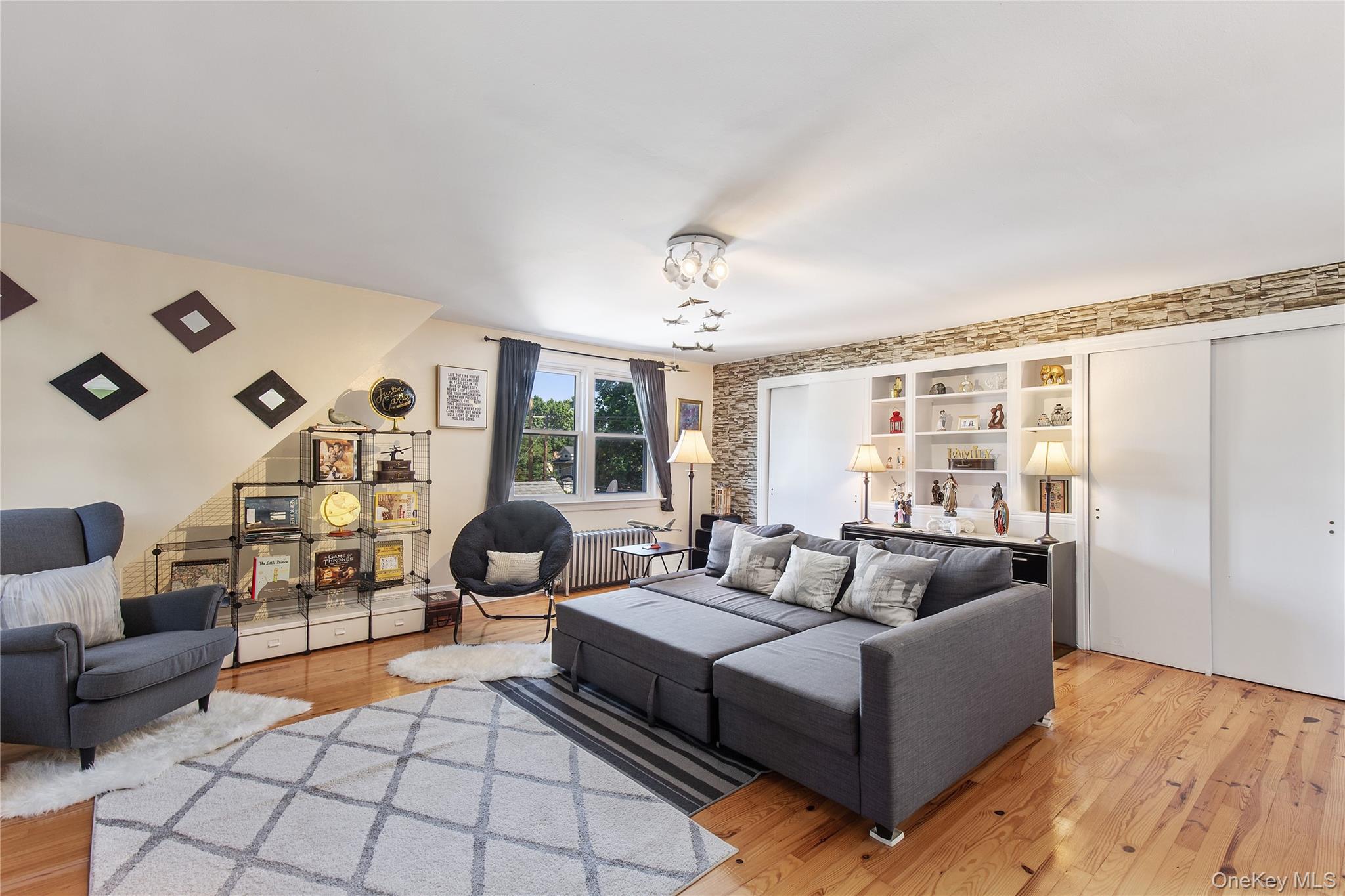 320 Tulip Avenue, Floral Park, NY 11001
