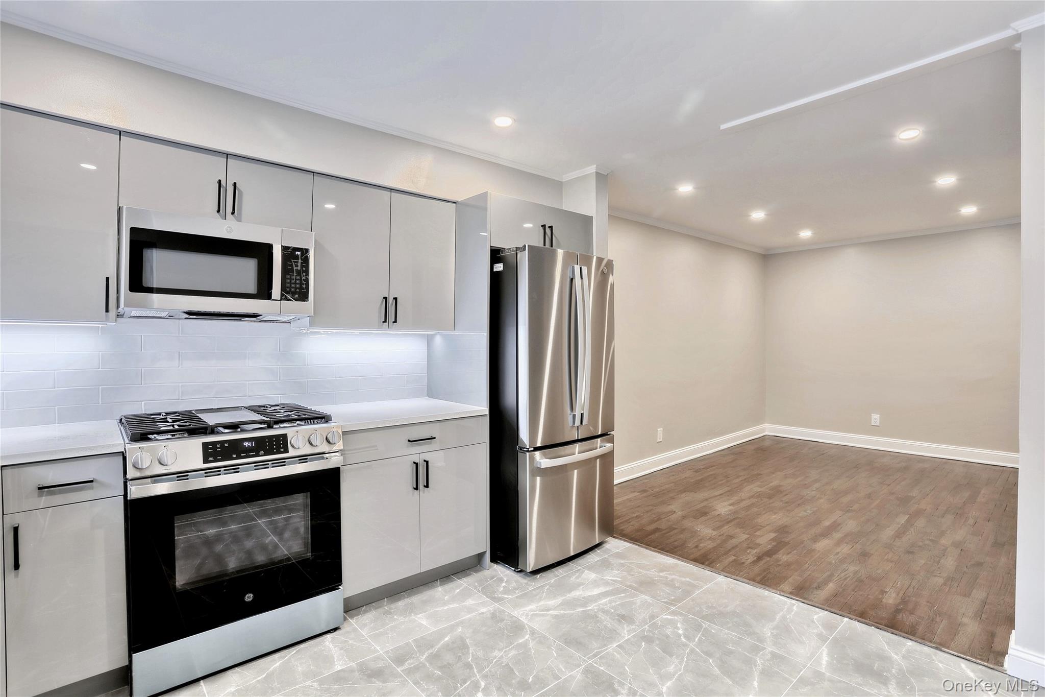 219 Kearsing Parkway # C, Monsey, NY 10952