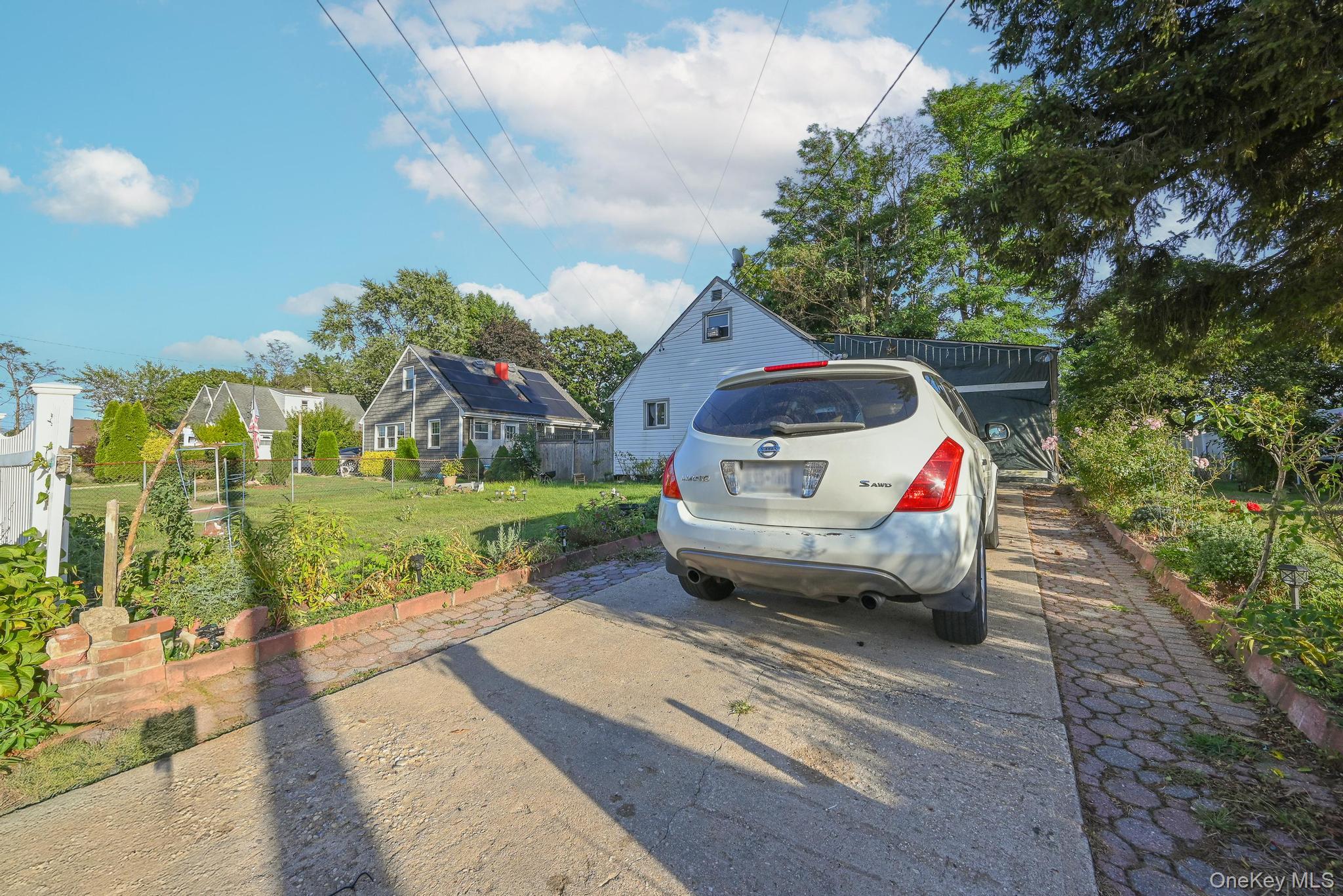 12 Garnet Drive, Brentwood, NY 11717