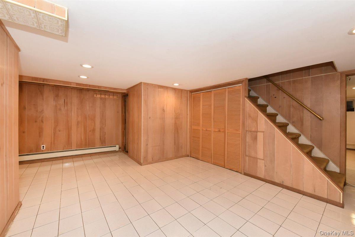 139-30 Coolidge Avenue, Briarwood, NY 11435