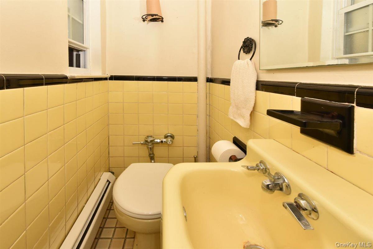 139-30 Coolidge Avenue, Briarwood, NY 11435