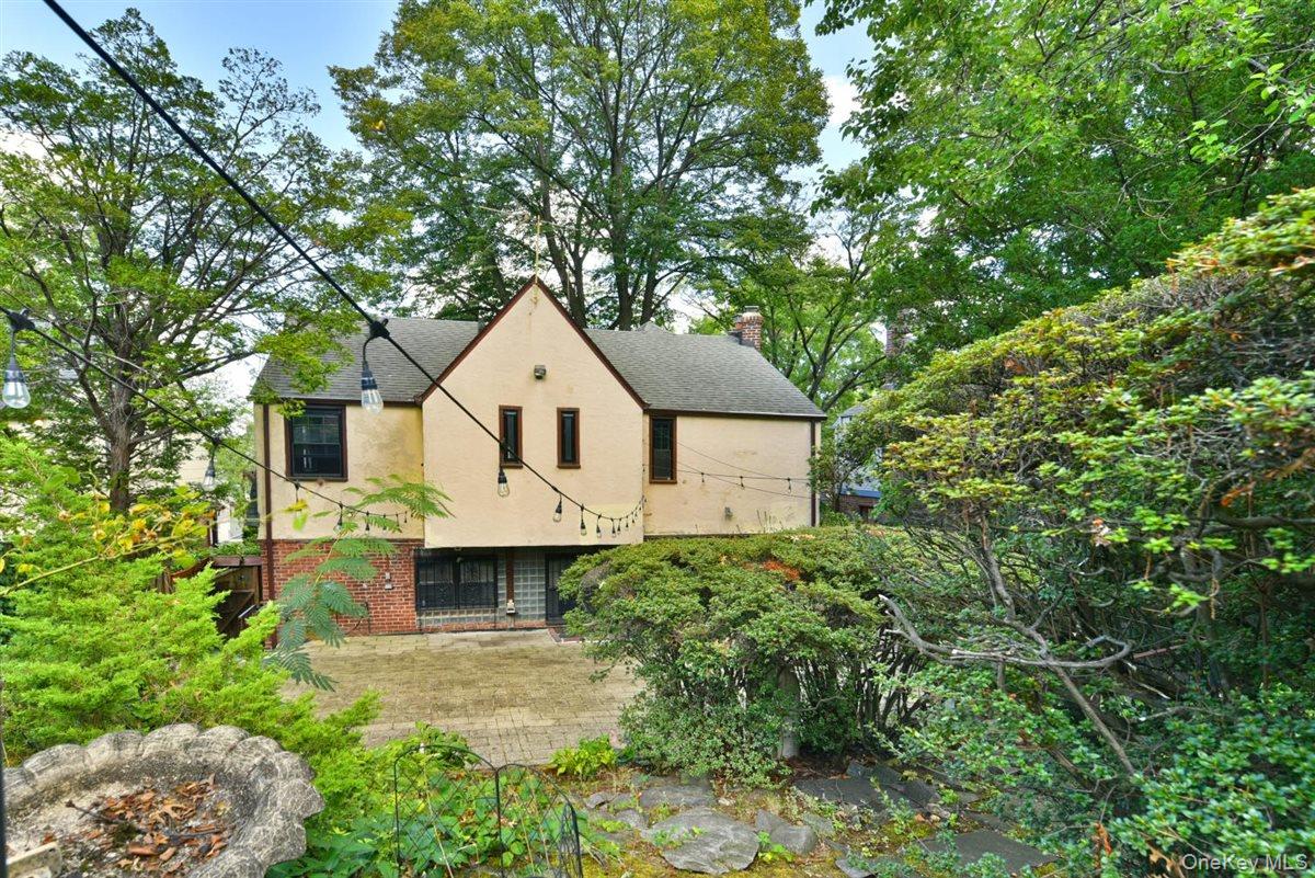 139-30 Coolidge Avenue, Briarwood, NY 11435