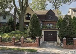 139-30 Coolidge Avenue, Briarwood, NY 11435