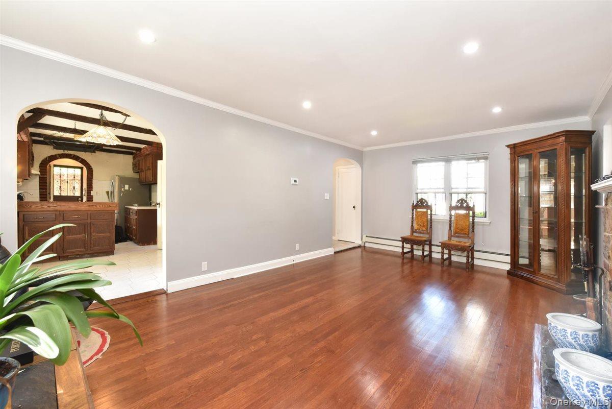 139-30 Coolidge Avenue, Briarwood, NY 11435