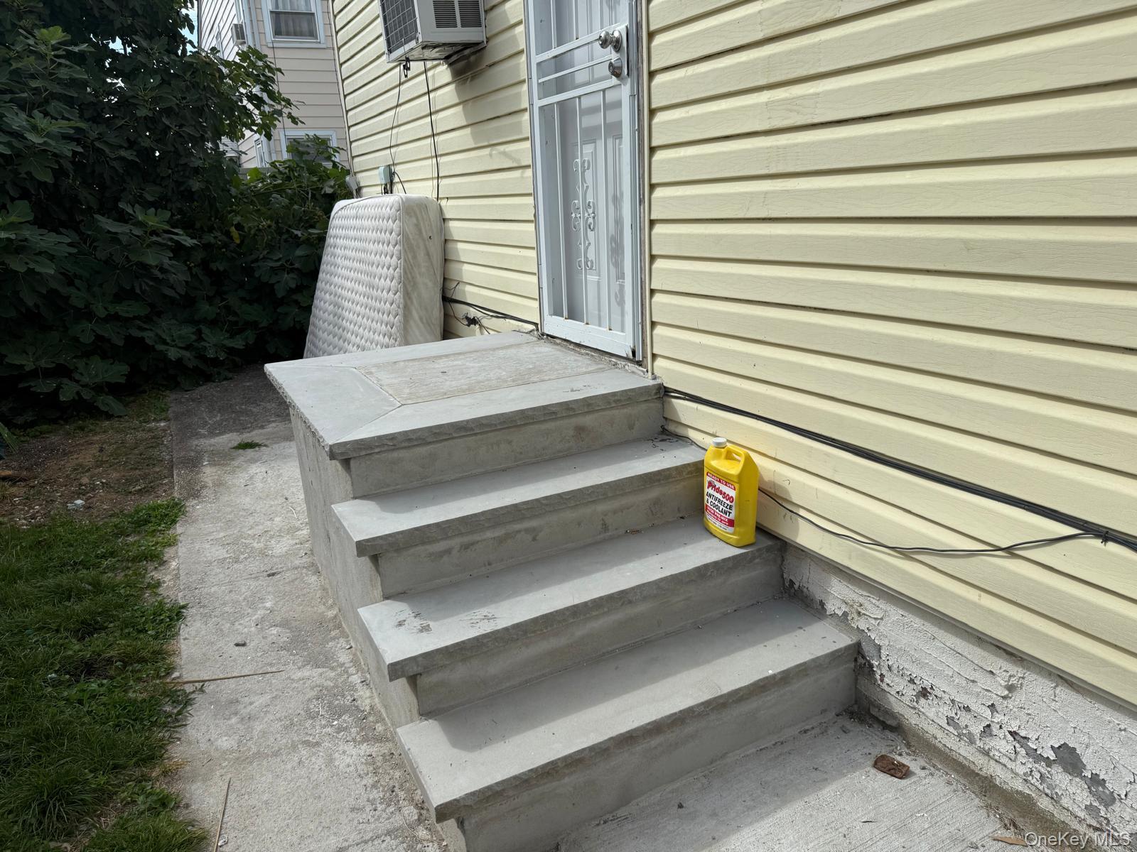 14-11 Chandler Street, Far Rockaway, NY 11691