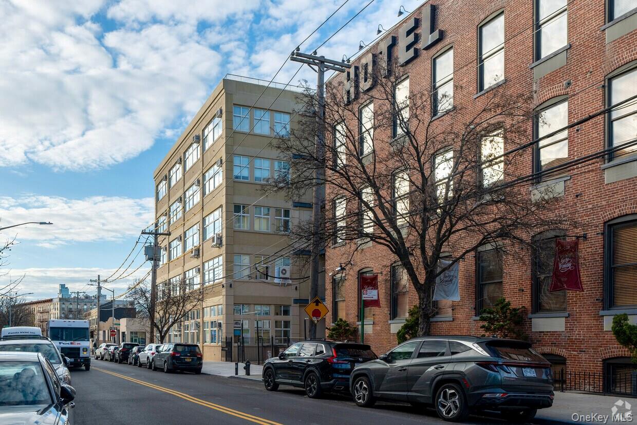 231 Norman Avenue, Brooklyn, NY 11222