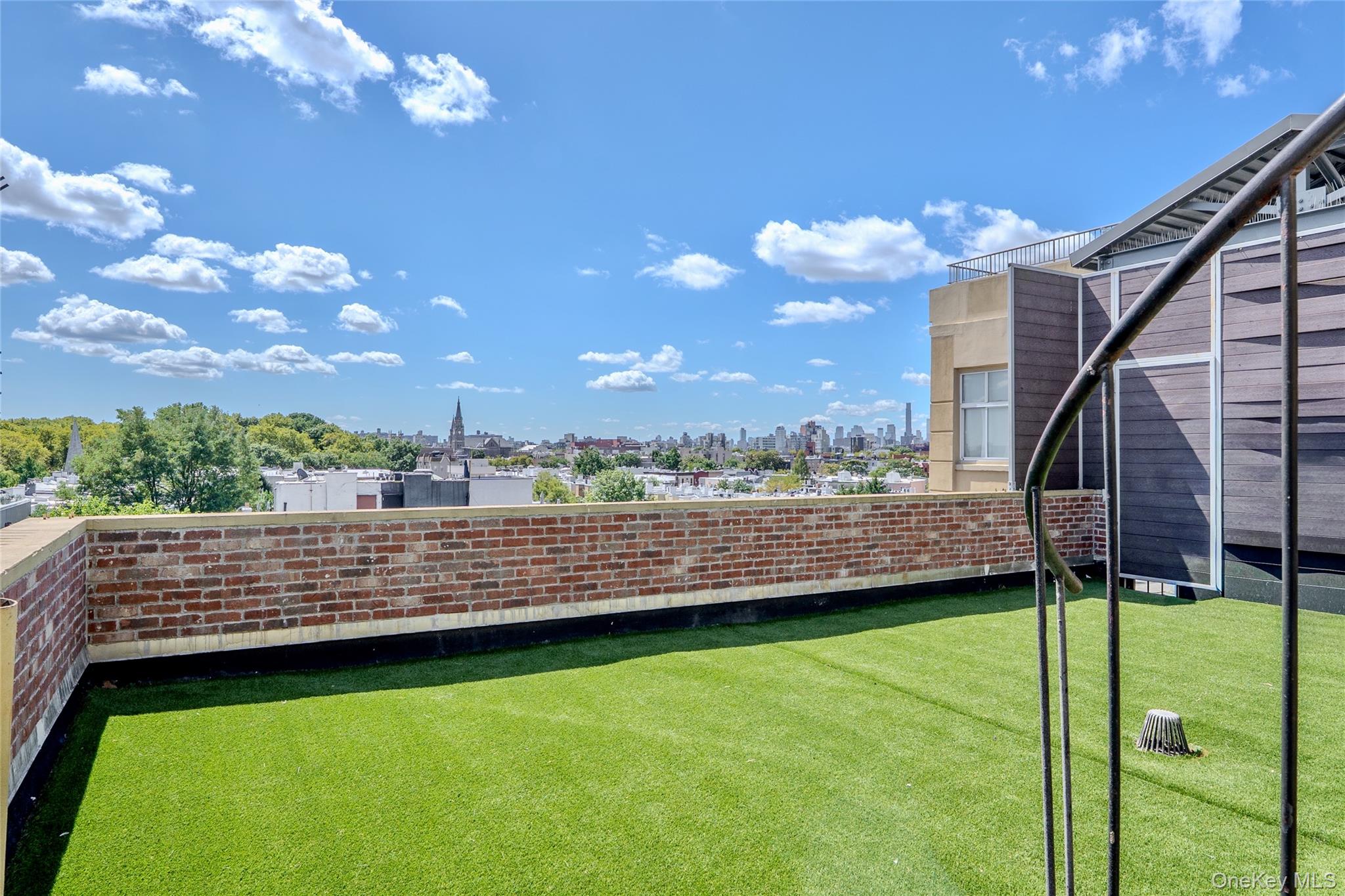 231 Norman Avenue, Brooklyn, NY 11222