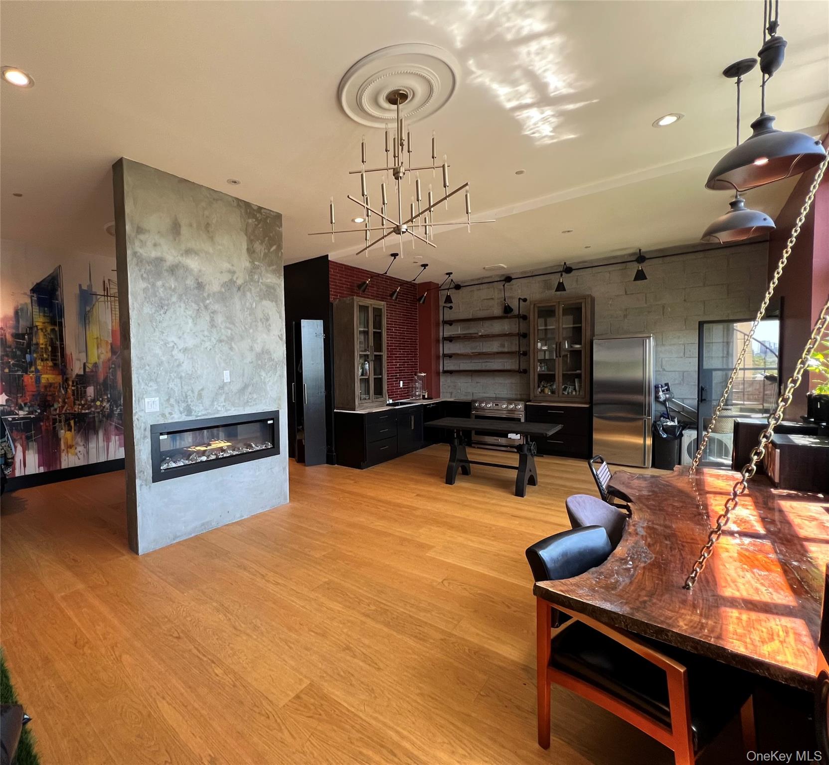 231 Norman Avenue, Brooklyn, NY 11222