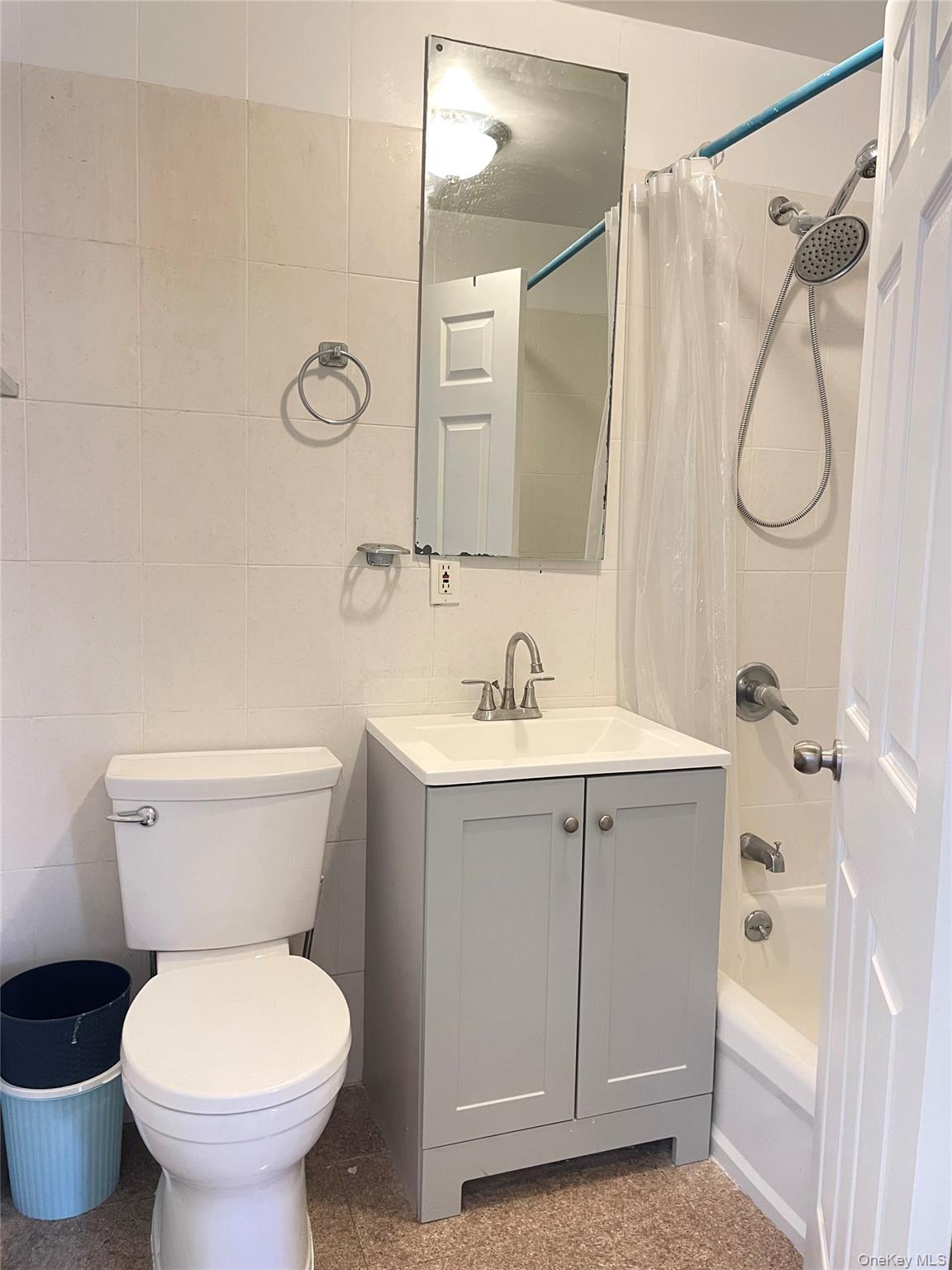 144-48 Roosevelt Avenue # 3B, Flushing, NY 11354