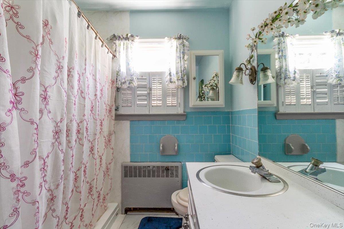 5 Priscilla Lane, Poughkeepsie, NY 12603