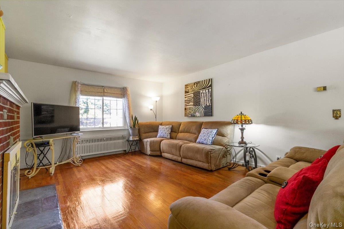 5 Priscilla Lane, Poughkeepsie, NY 12603