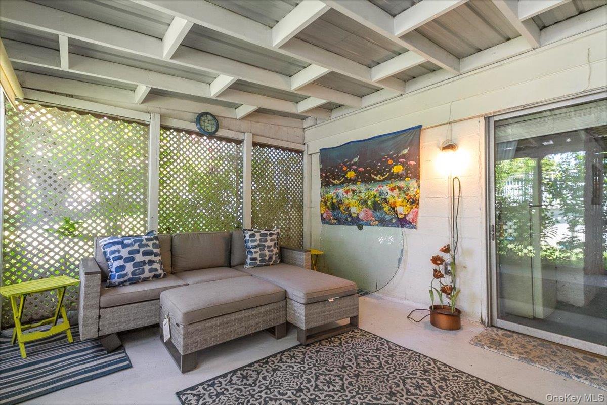 5 Priscilla Lane, Poughkeepsie, NY 12603