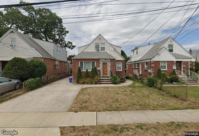 82 Bucknell Road, North Valley Stream, NY 11580
