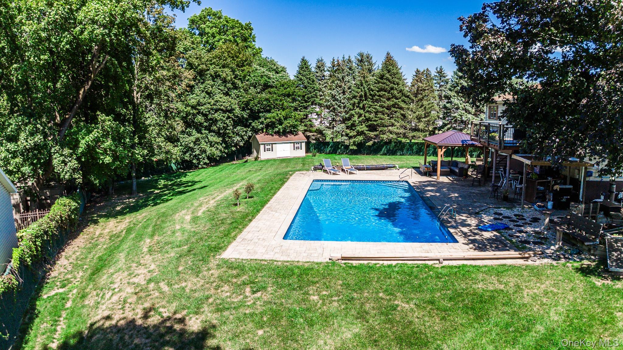 89 Pine Drive, Stony Point, NY 10980