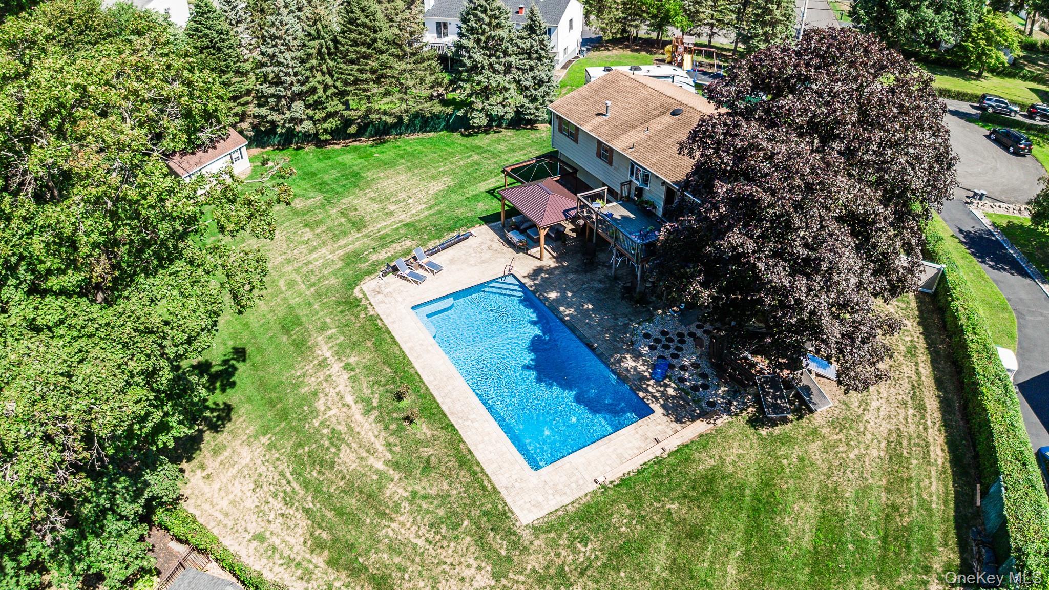 89 Pine Drive, Stony Point, NY 10980