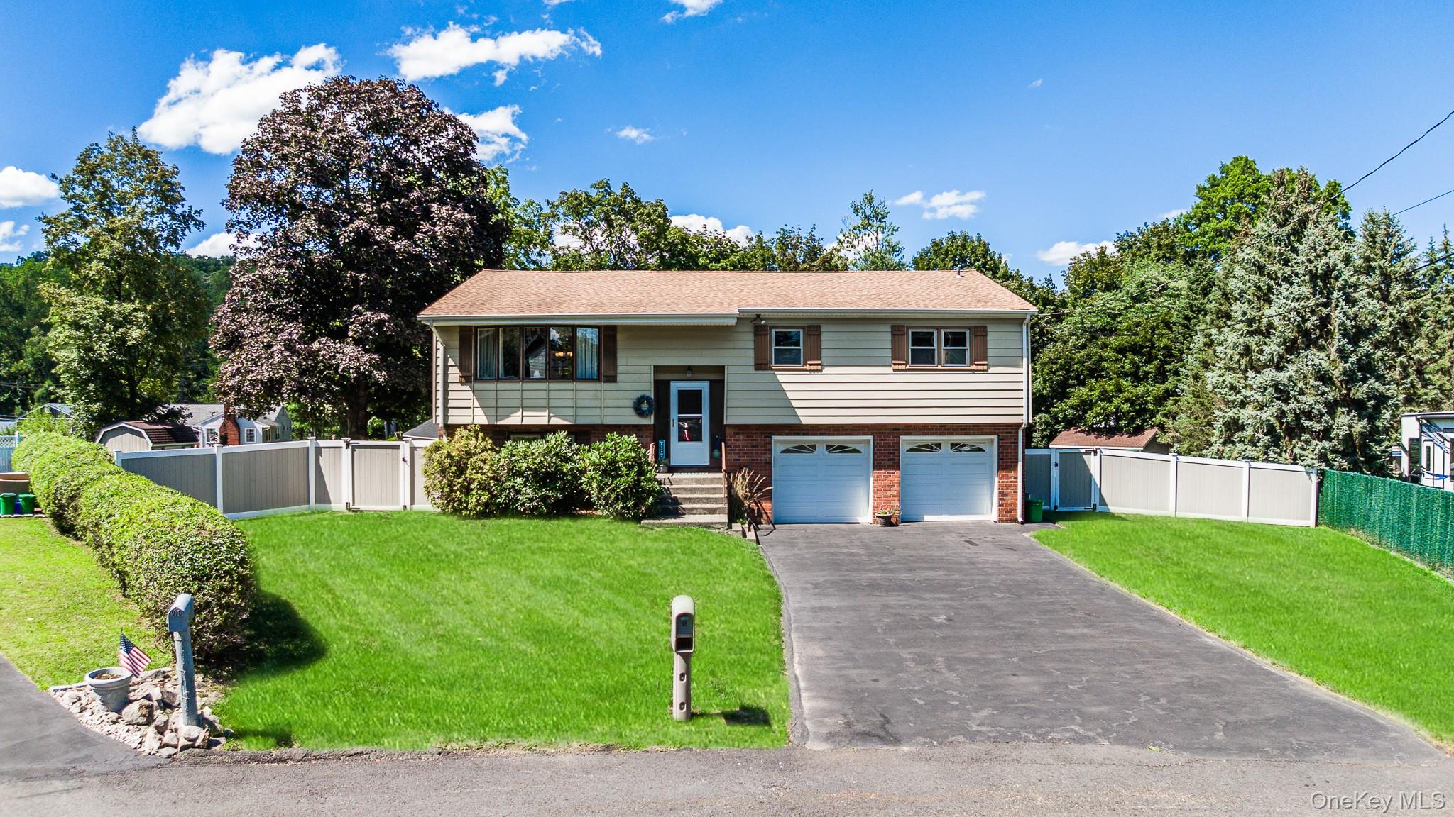 89 Pine Drive, Stony Point, NY 10980