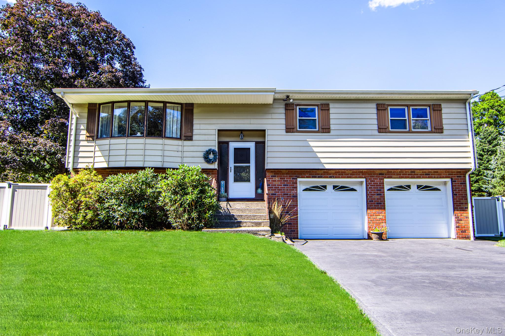 89 Pine Drive, Stony Point, NY 10980