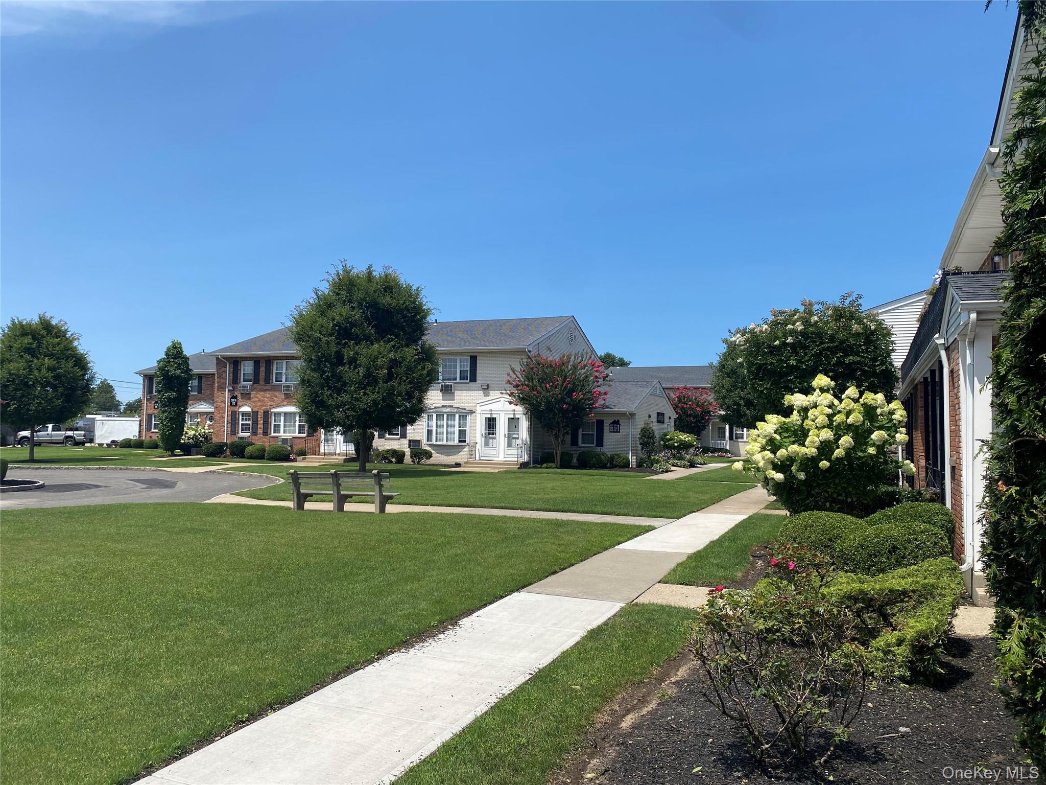 409 Kensington Lane, Bethpage, NY 11714