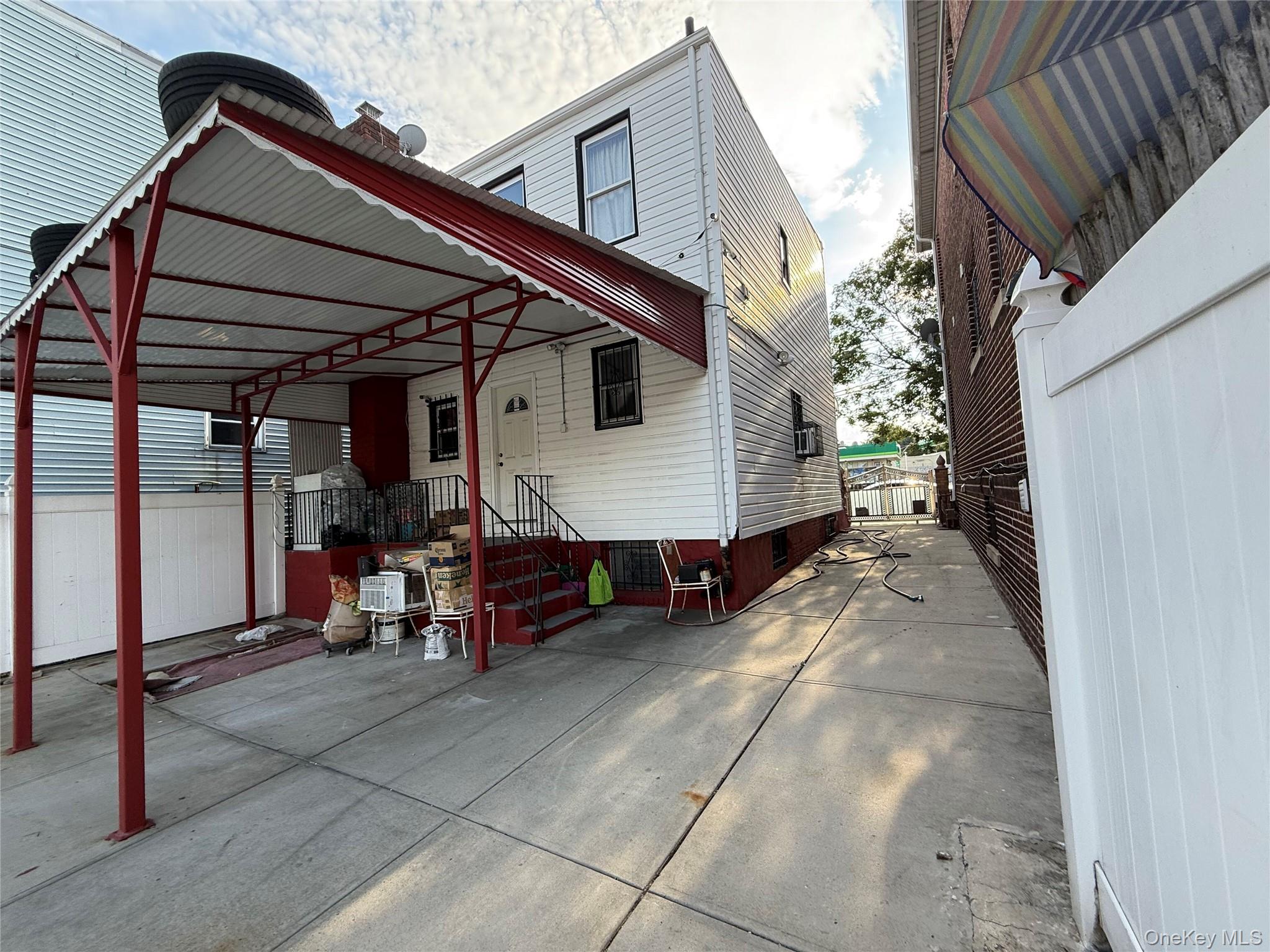 15 Euclid Avenue, Brooklyn, NY 11208